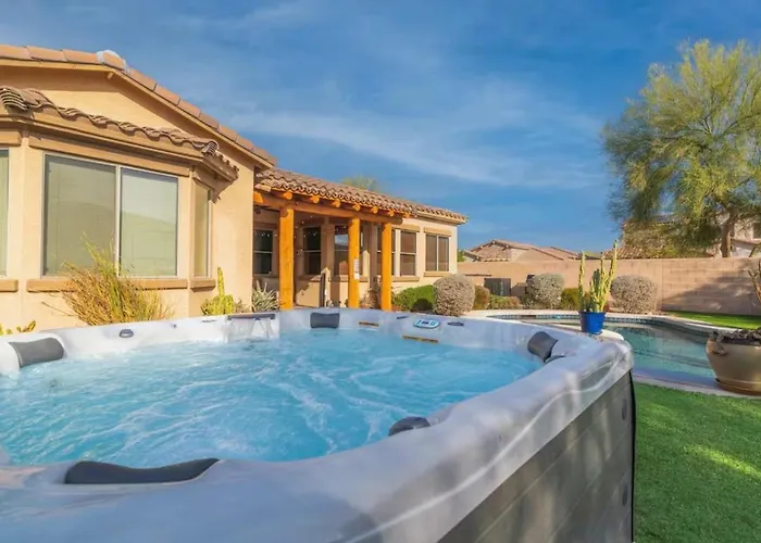 Estrella Mountain Oasis With Pool & Hot Tub Goodyear