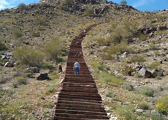 Estrella Mountain Oasis With Pool & Hot Tub Holiday home *